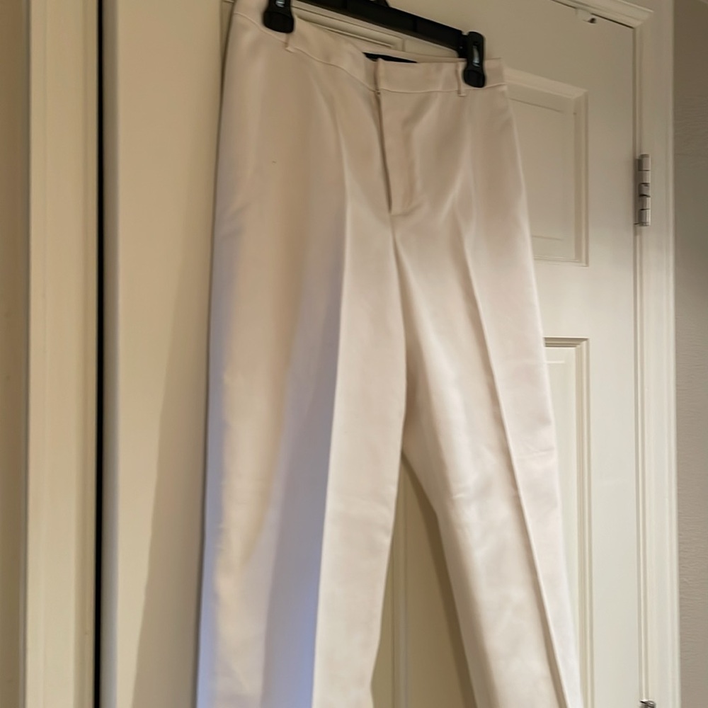 Linda Allard/Ellen Tracy slim off white dress pants - Size 6